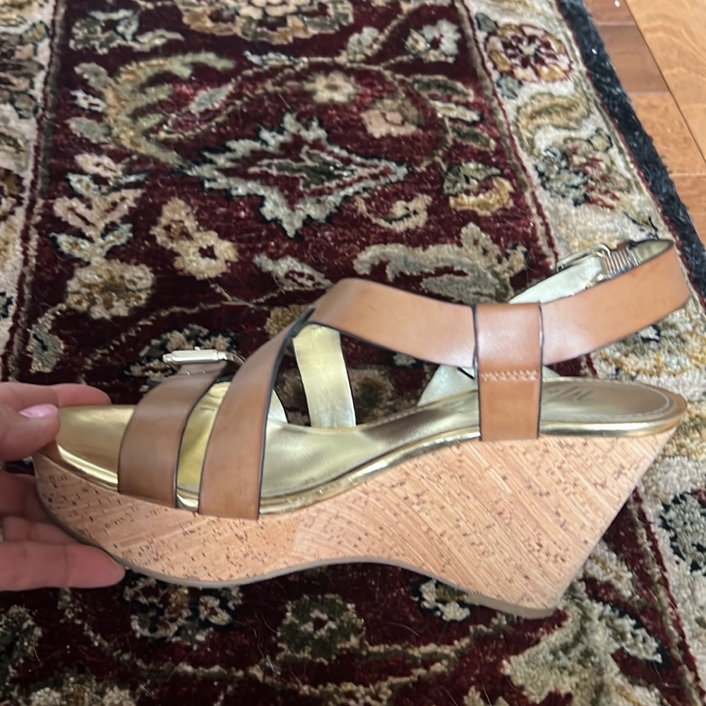 Sandals - Picture 3 of 8